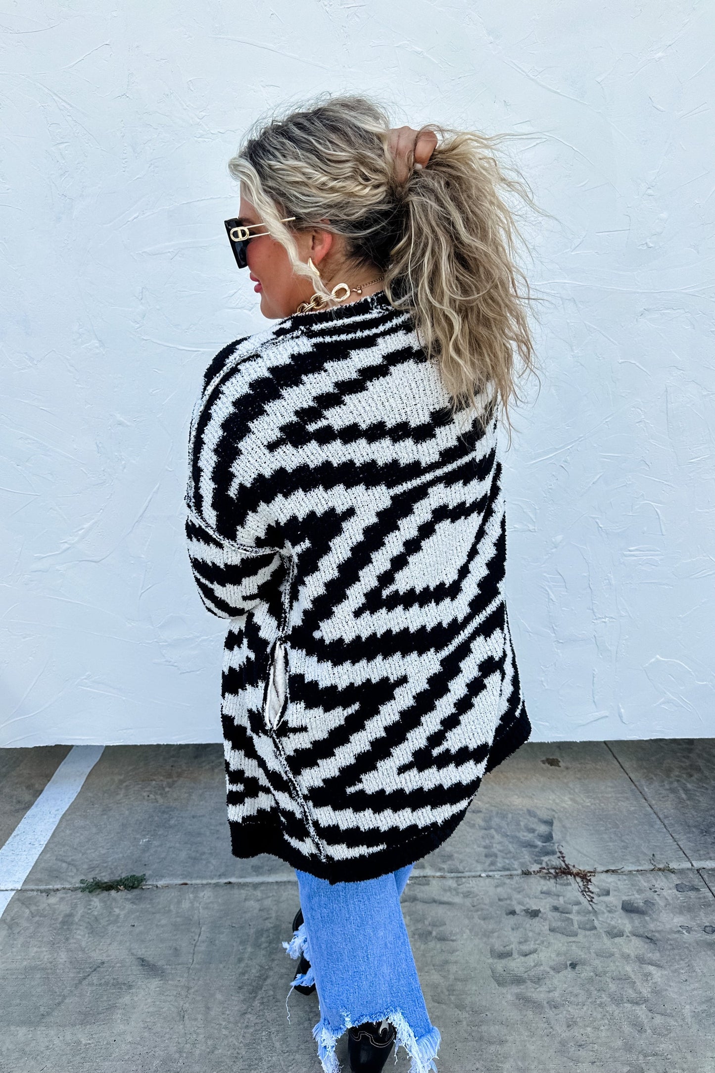 AZTEC REVERSIBLE CARDIGAN in BLACK