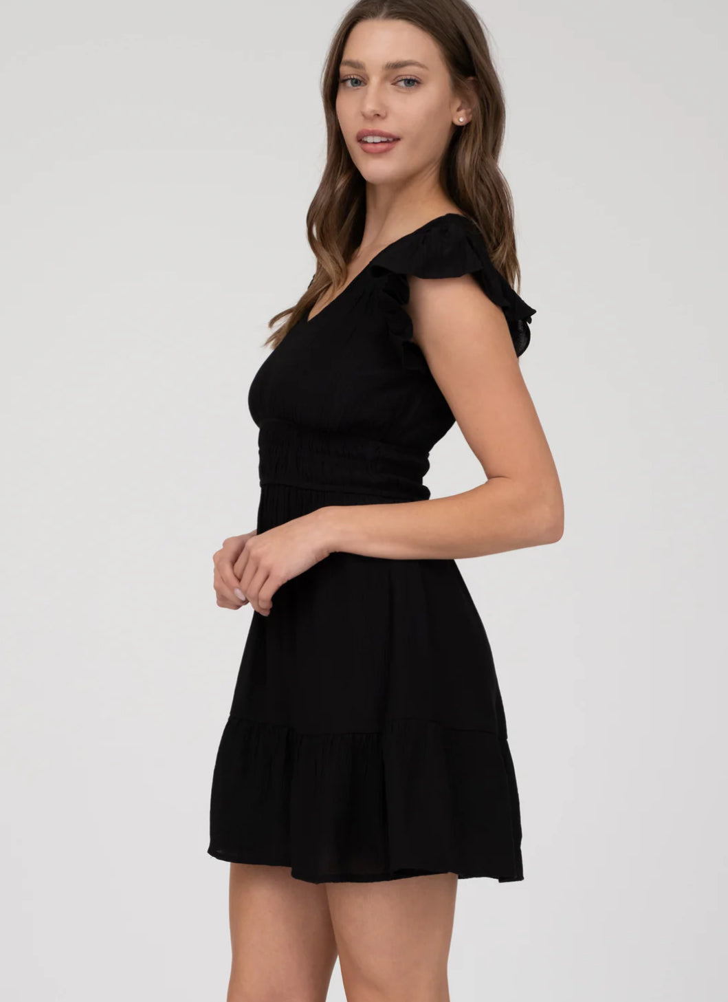 V NECK SHORT SLEEVE RUFFLE DETAIL SHIRRED MINI DRESS