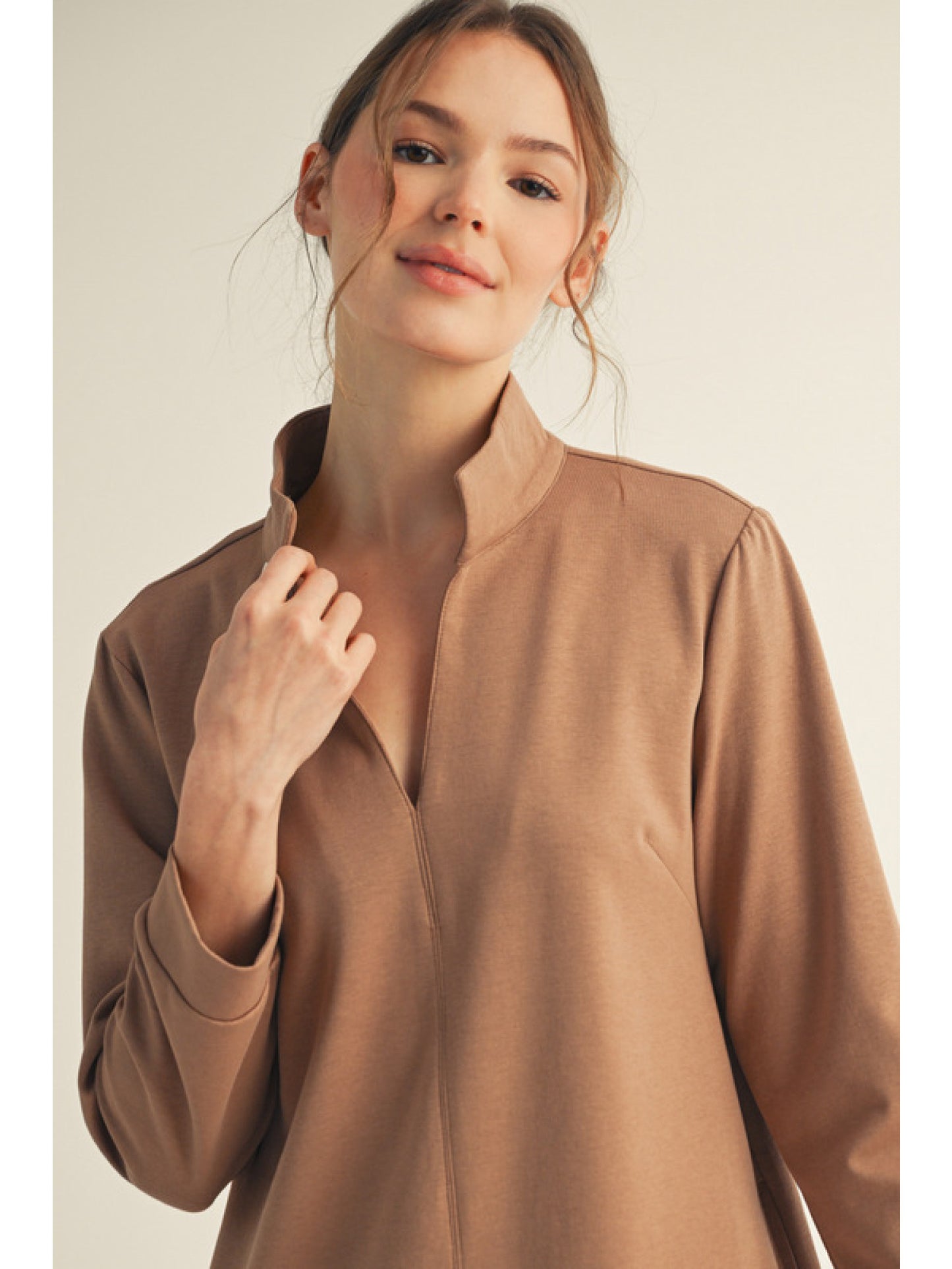 Collared Dress with pockets in Mocha