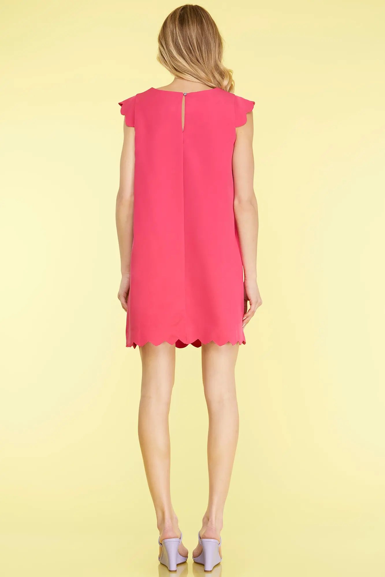 SHORT SLEEVE SCALLOP HEM WOVEN DRESS