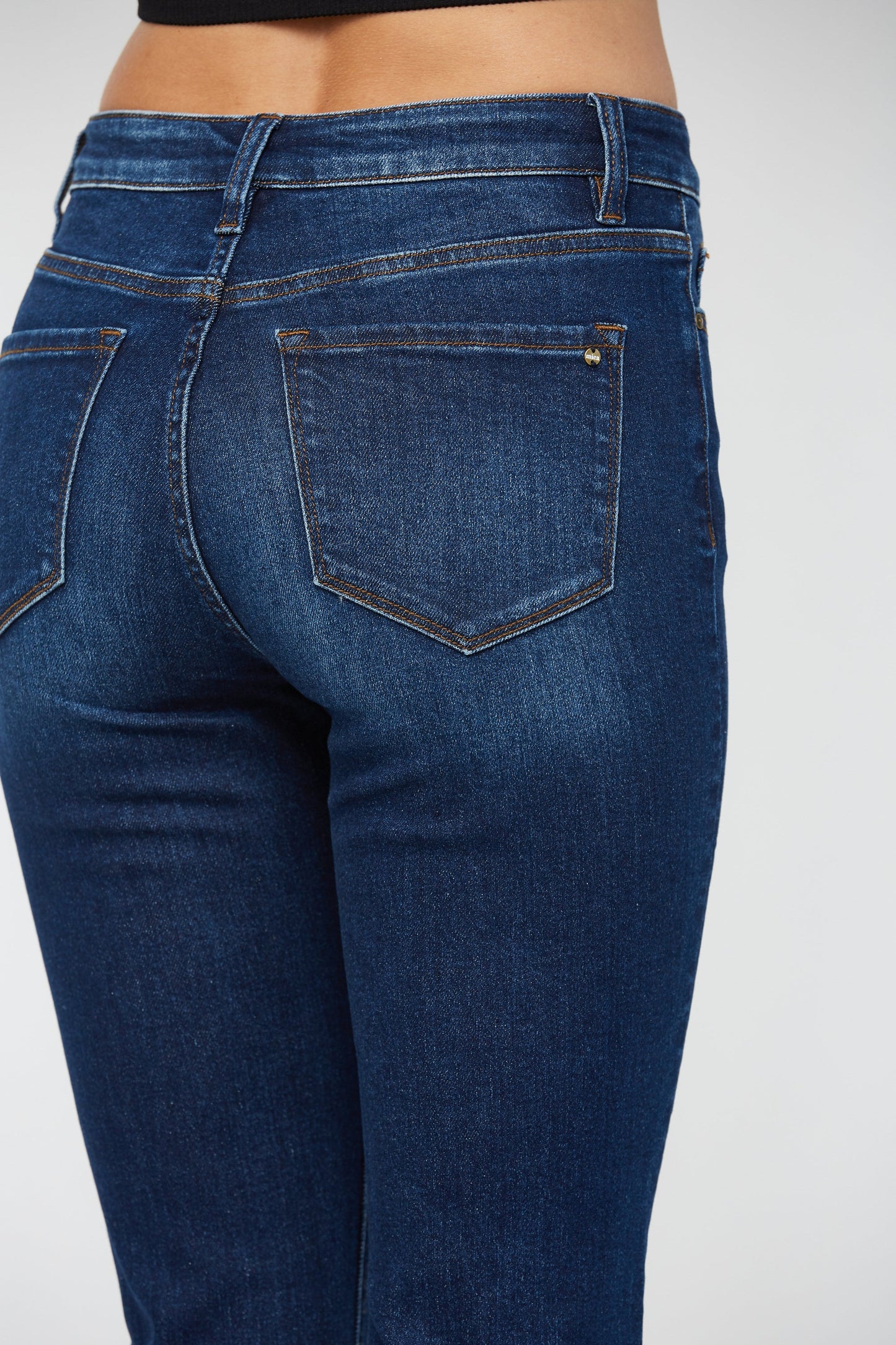 HIGH RISE STRAIGHT CROP