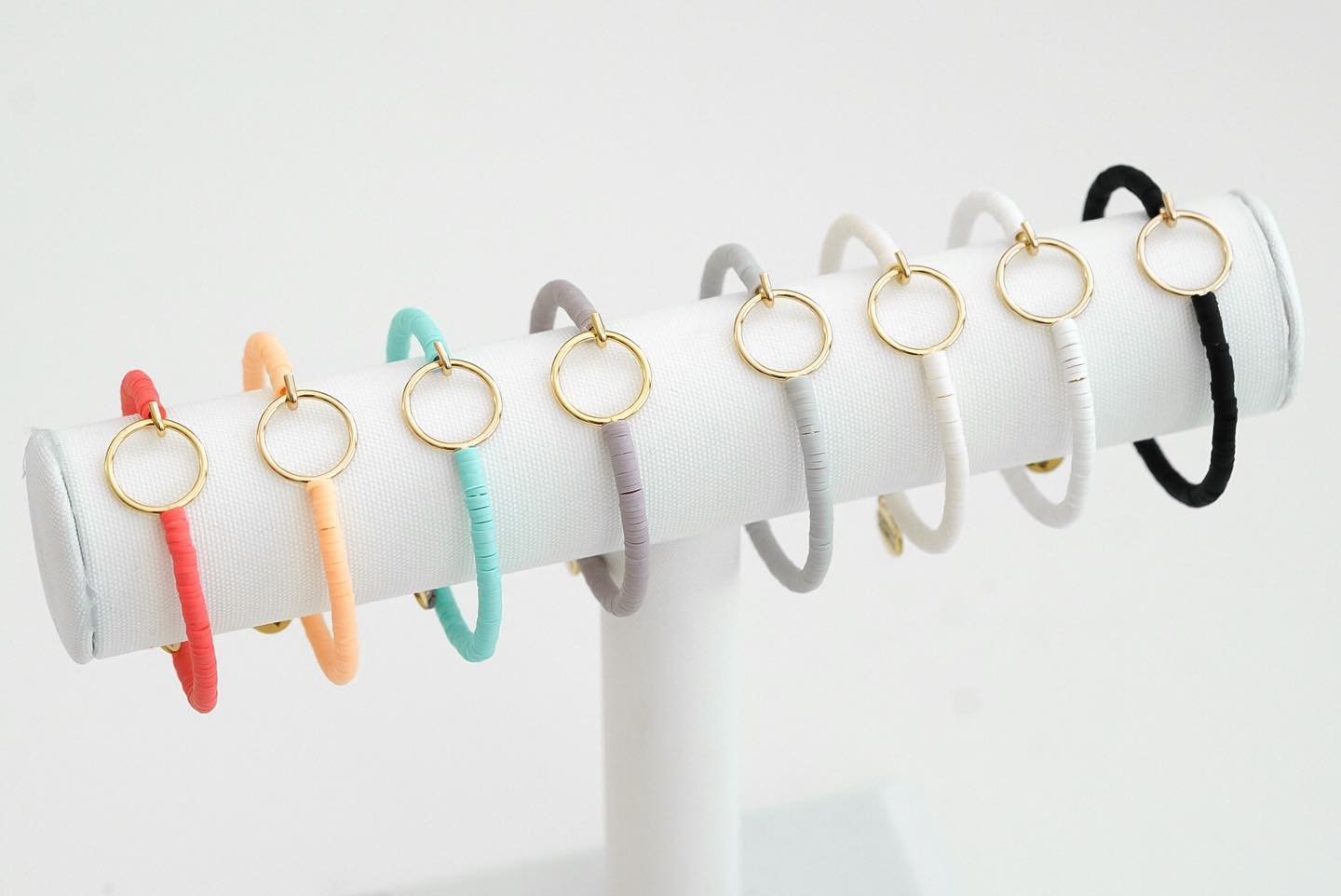 CHARM COLLECTION Circle Bracelets