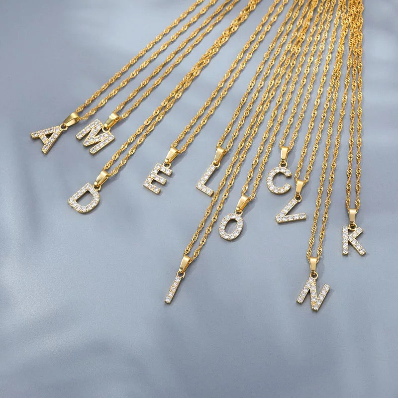 JILLIAN LETTER NECKLACE SET