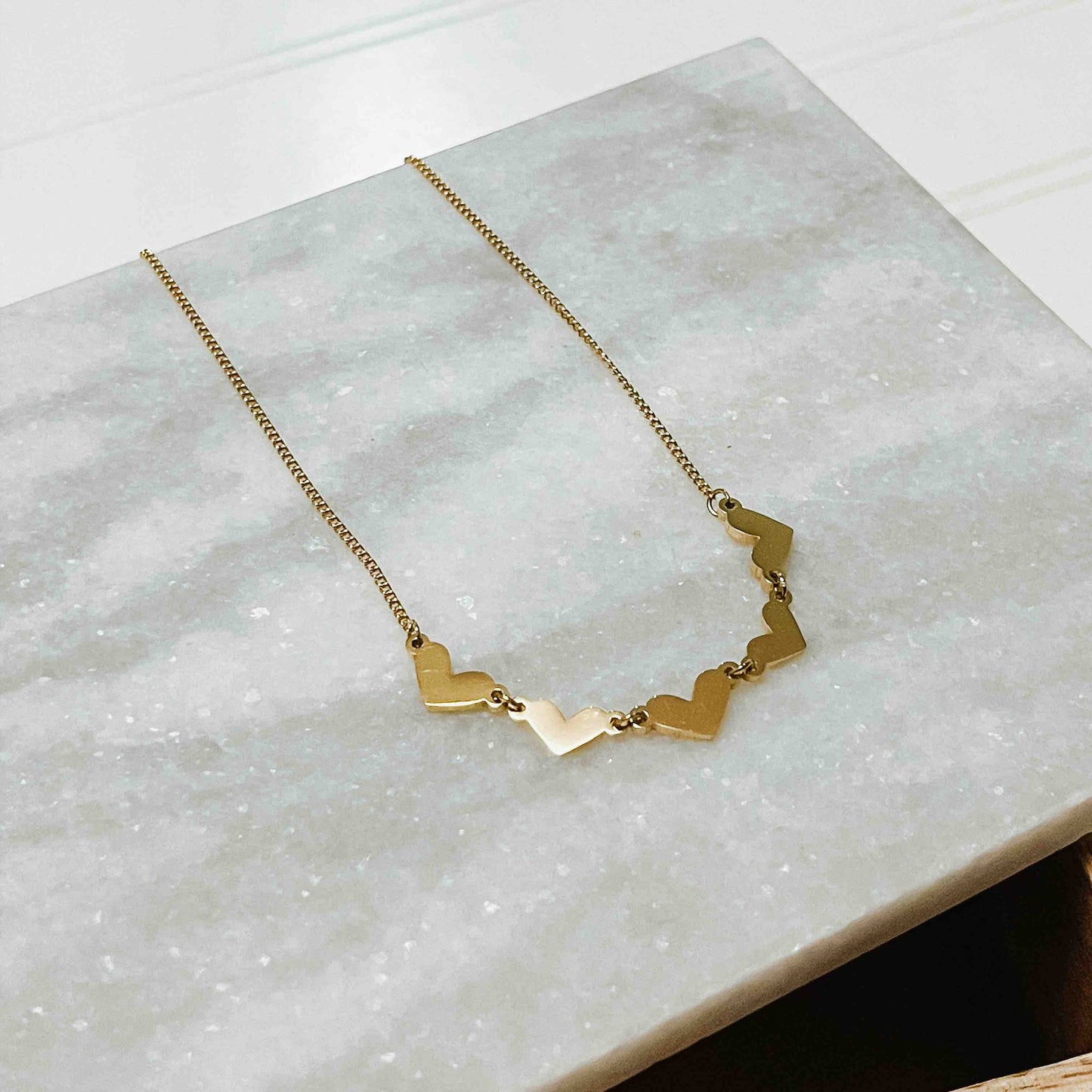 ALL YOU NEED IS LOVE NECKLACE *WATERPROOF*