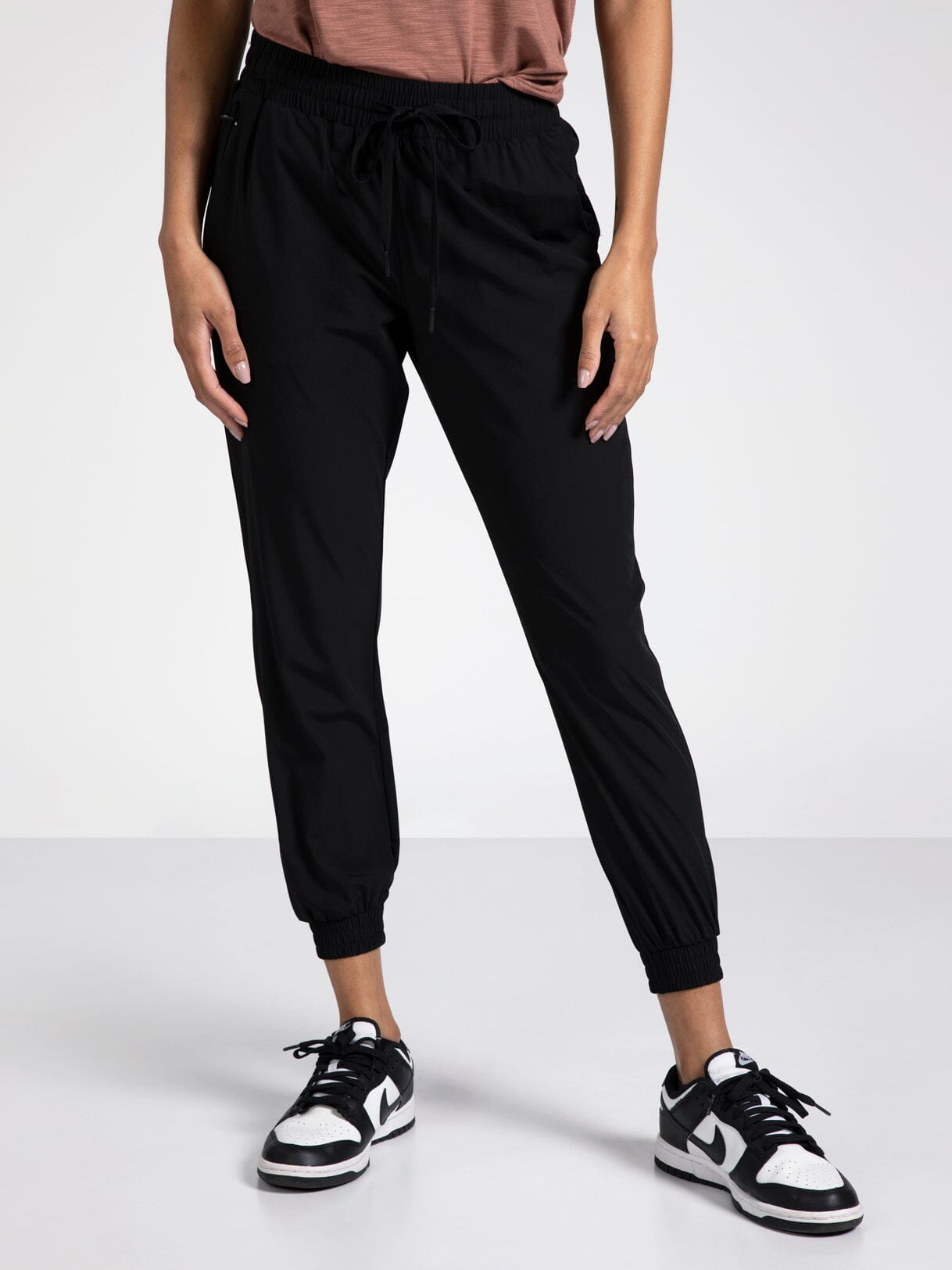 ZUZANA JOGGER PANTS- BLACK – How Cute is That? Boutique