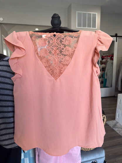 V NECK FLORAL LACE BACK SHORT RUFFLE SLEEVE BLOUSE - DUSTY PEACH