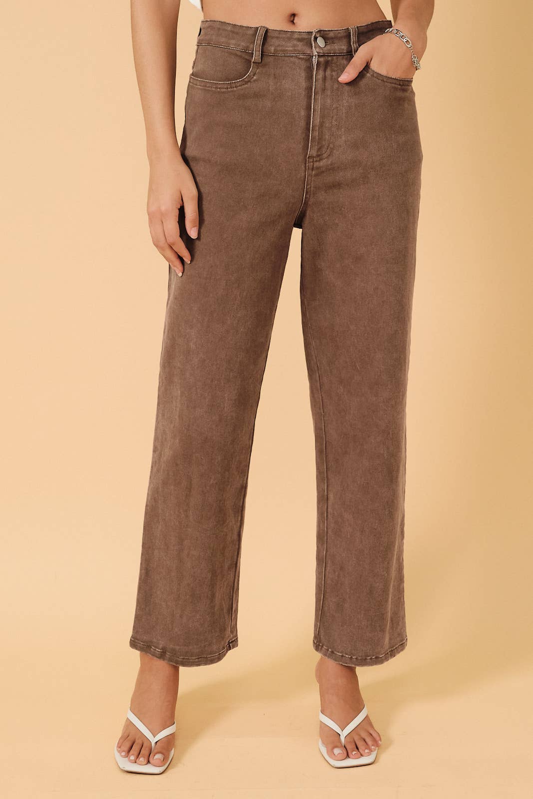 Women’s high rise straight leg stretch washed pants in mocha brown