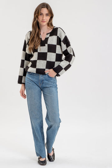 CHECKERED SPLIT NECK LONG SLEEVE KNIT SWEATER