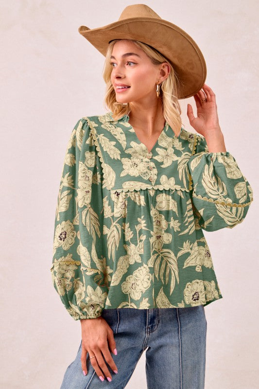 Flower Printed top with scallop trim