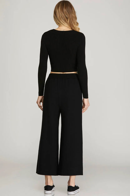 CAPRI SWEATER PANTS In Black