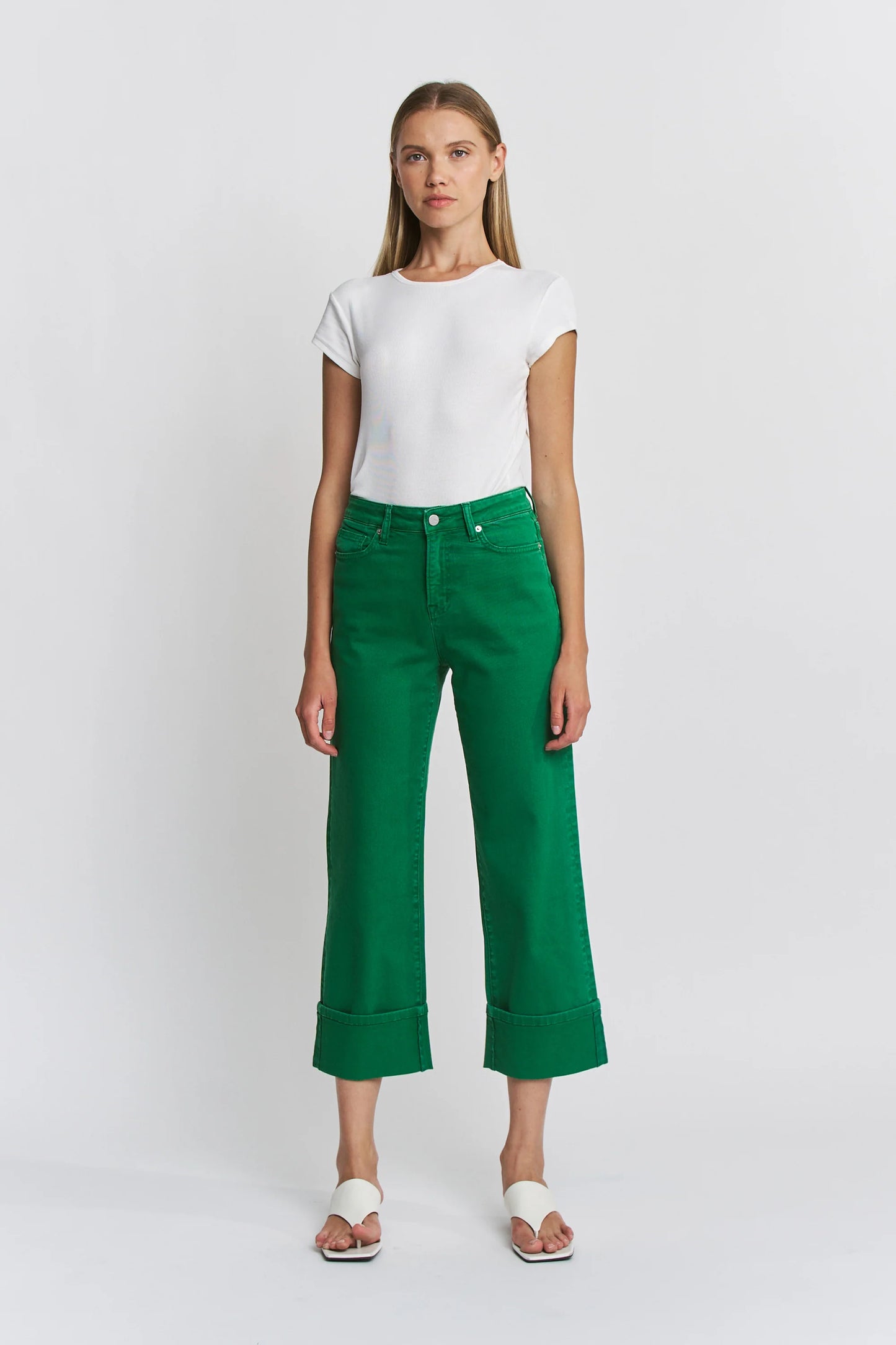 HIGH RISE WIDE CROP CUFFED In GREEN