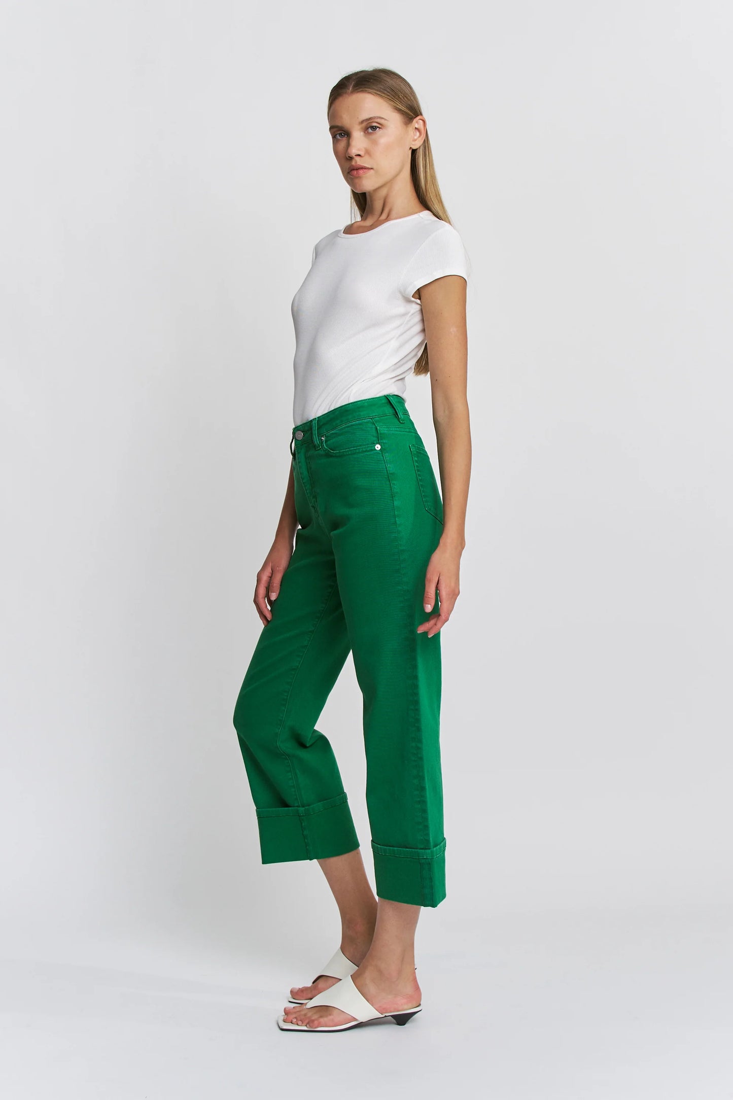 HIGH RISE WIDE CROP CUFFED In GREEN