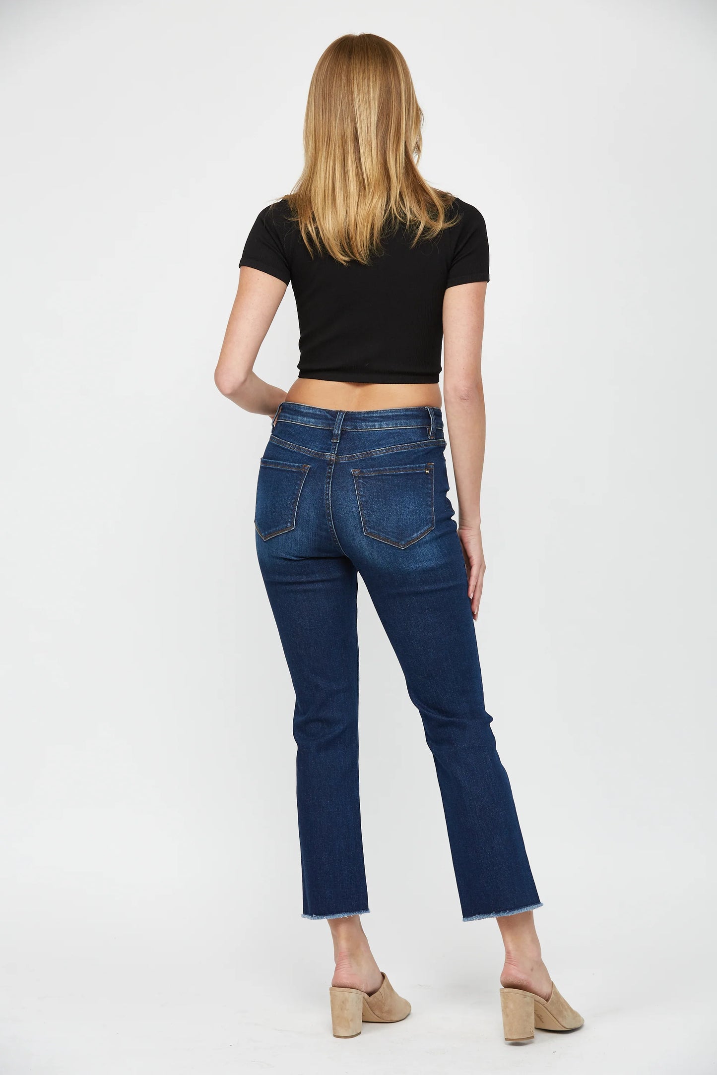 HIGH RISE STRAIGHT CROP