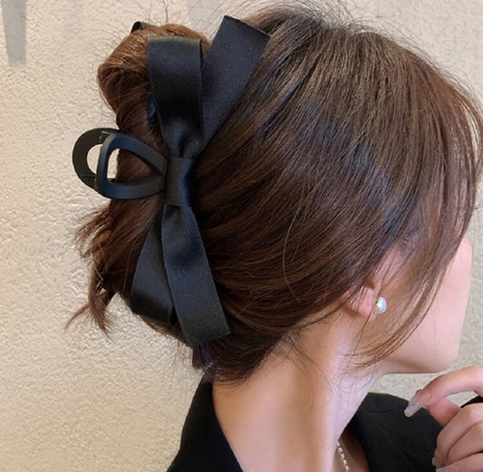 Medium Fabric Bow Claw Clip