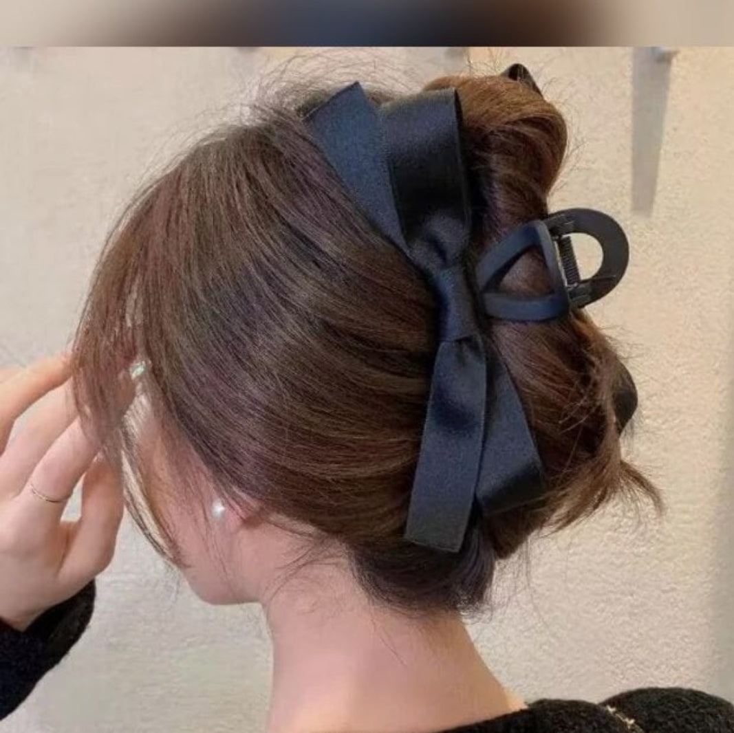 Medium Fabric Bow Claw Clip