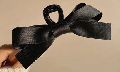 Medium Fabric Bow Claw Clip