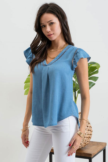 CHAMBRAY BACK BUTTON TOP