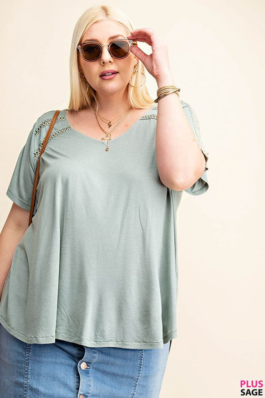 DOUBLE TRIM YOKE GARMENT DYE T-SHIRT- PLUS SIZE