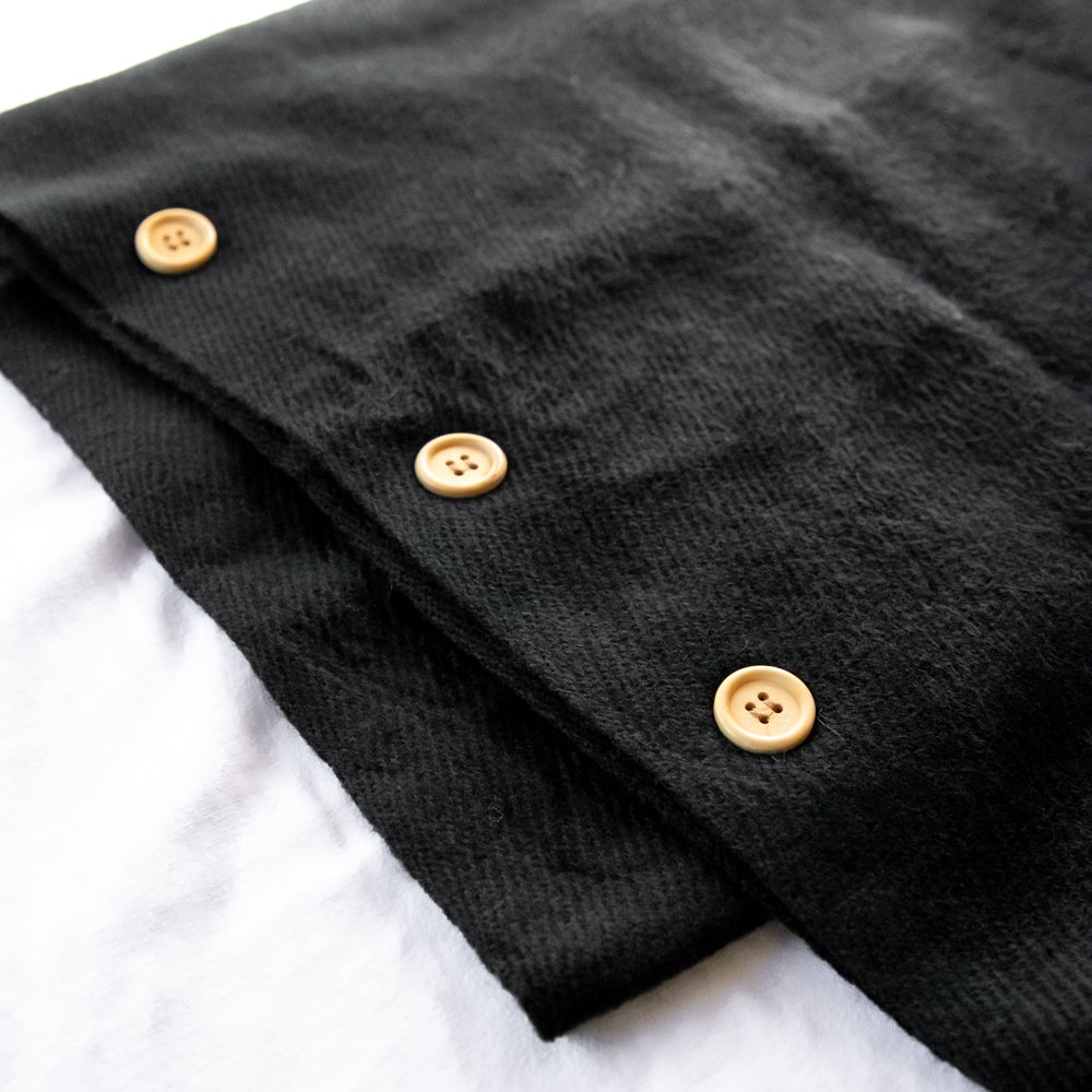 BUTTON PLAID SHAWL SCARF