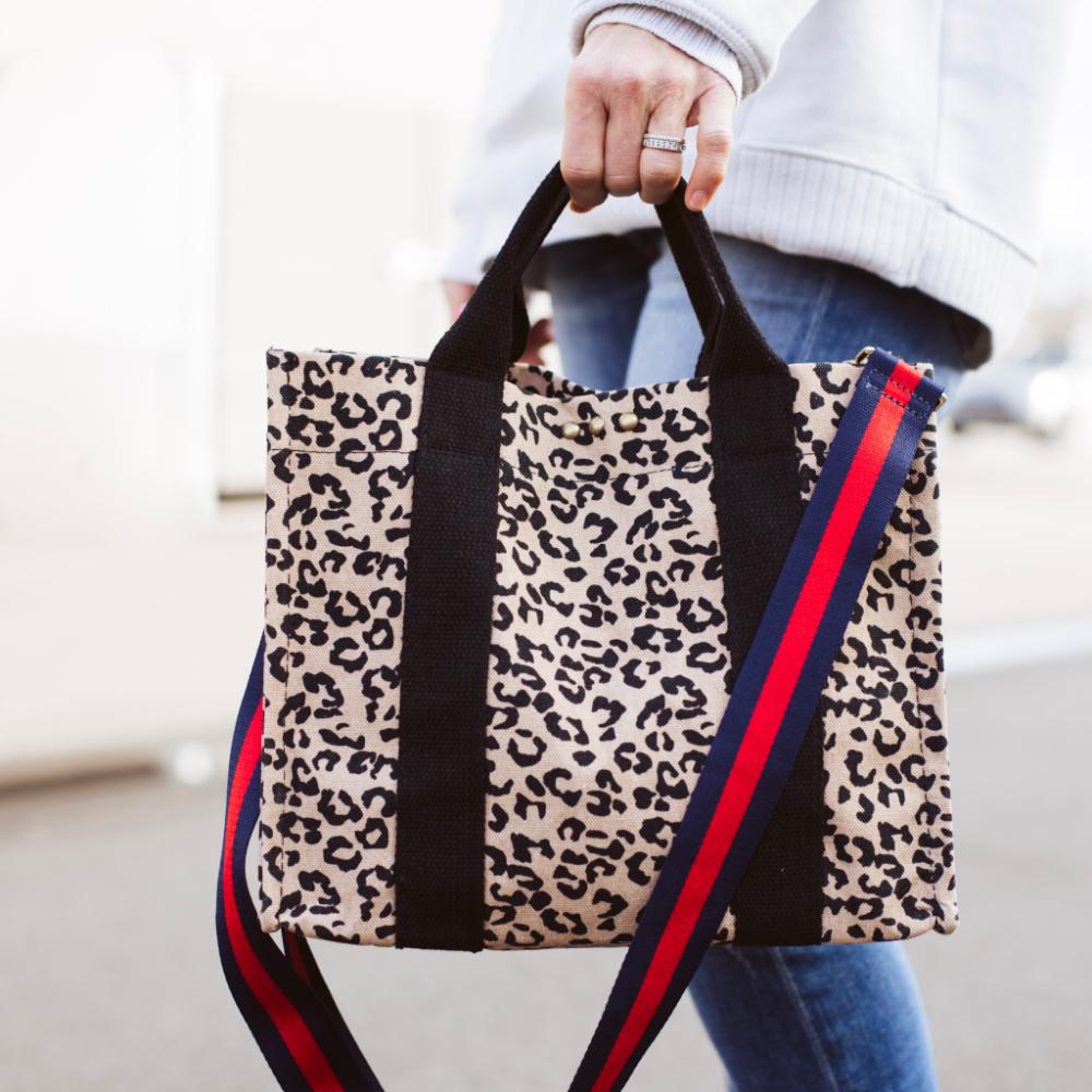 PS SMALL LEOPARD TOTE
